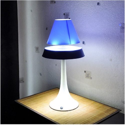 Lampe en lévitation...